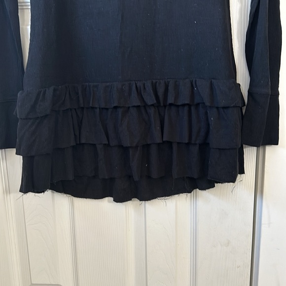 Moda Ruffle Blouse